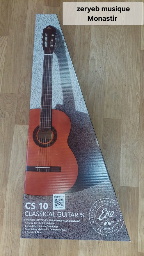 Guitare classique EKO
